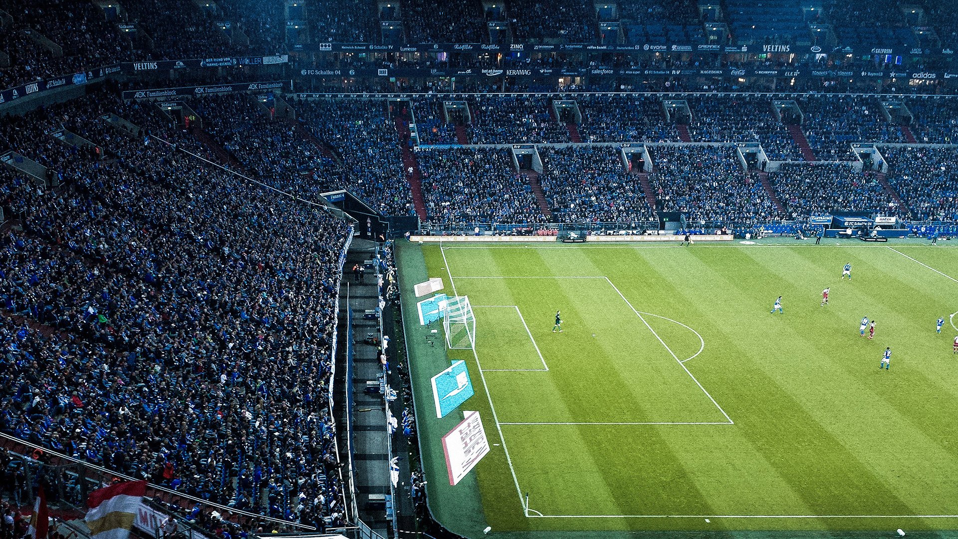 里昂门将因伤提前离场,或将缺席未来几场比赛,里昂哪个联赛